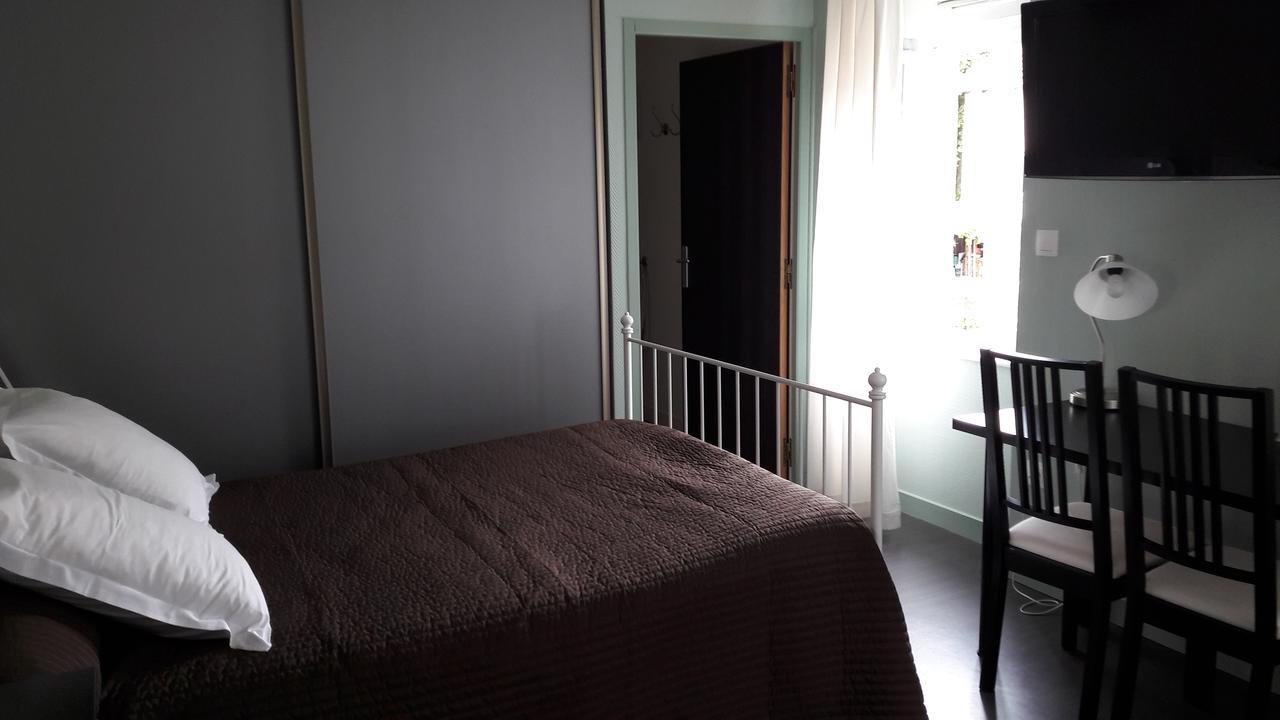 Les Pierres Folles Bed and Breakfast Rozier-en-Donzy Exterior foto